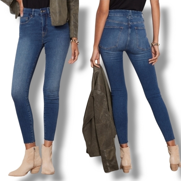 Good American Denim - NWT Good American Good Waist Crop Jean $149